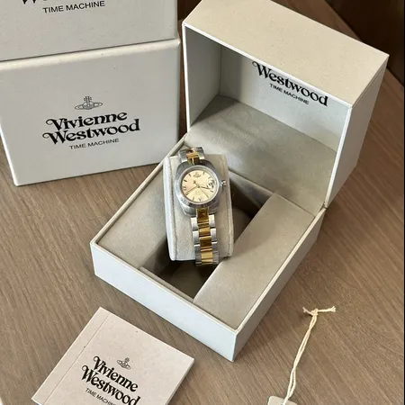 ヴィヴィアン・ウエストウッド 腕時計