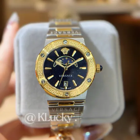 ヴェルサーチ 腕時計