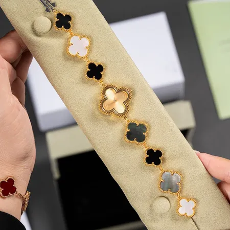 ヴァン クリーフ＆アーペル 腕時計