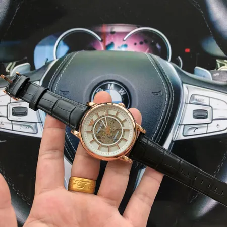 アルマーニ 腕時計