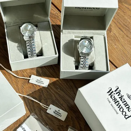 ヴィヴィアン・ウエストウッド 腕時計