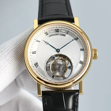 ロジェ・デュブイ 腕時計