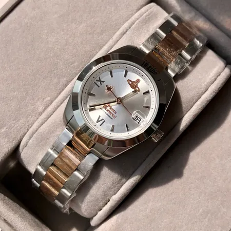 ヴィヴィアン・ウエストウッド 腕時計