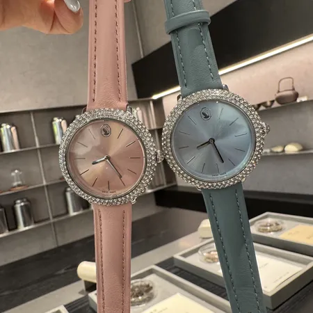 スワロフスキー 腕時計