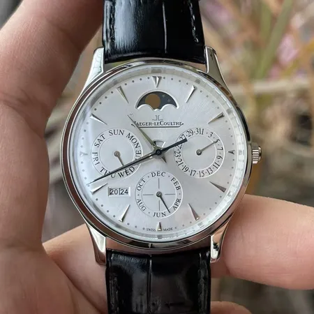 ジェー・ルクルト 腕時計