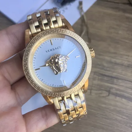 ヴェルサーチ 腕時計