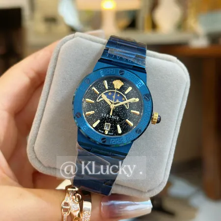 ヴェルサーチ 腕時計