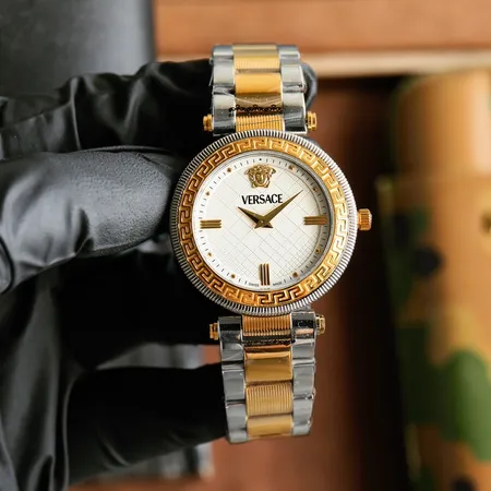 ヴェルサーチ 腕時計