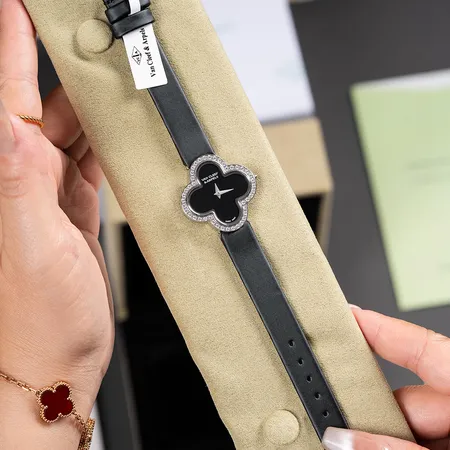 ヴァン クリーフ＆アーペル 腕時計