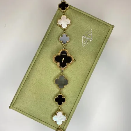 ヴァン クリーフ＆アーペル 腕時計