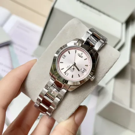 ヴィヴィアン・ウエストウッド 腕時計