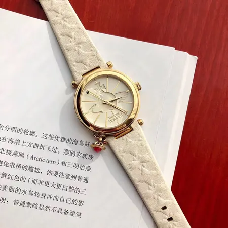 ヴィヴィアン・ウエストウッド 腕時計