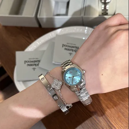 ヴィヴィアン・ウエストウッド 腕時計