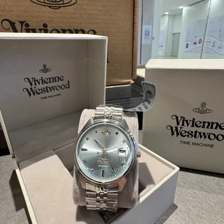 ヴィヴィアン・ウエストウッド 腕時計