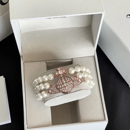 ヴィヴィアン・ウエストウッド 腕時計