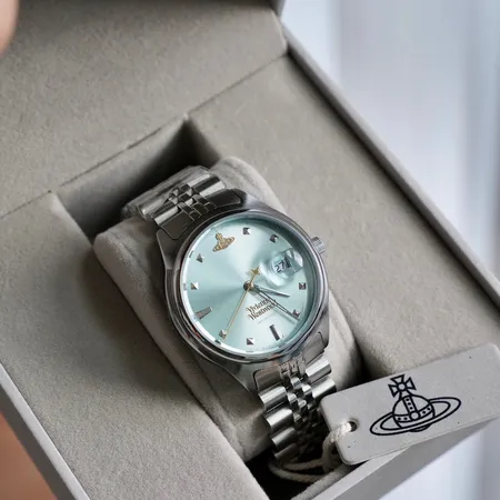 ヴィヴィアン・ウエストウッド 腕時計