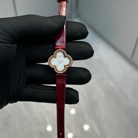 ヴァン クリーフ＆アーペル 腕時計