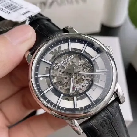 アルマーニ 腕時計