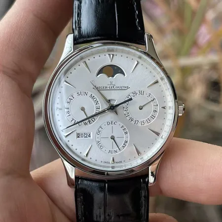 ジェー・ルクルト 腕時計