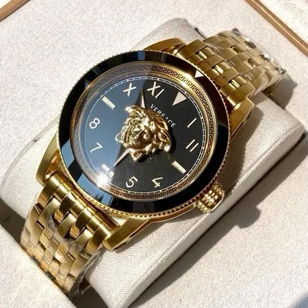 ヴェルサーチ 腕時計