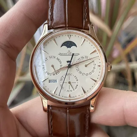 ジェー・ルクルト 腕時計