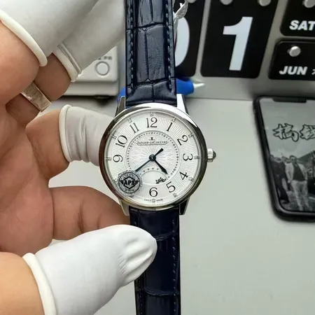 ジェー・ルクルト 腕時計