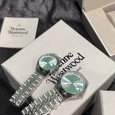 ヴィヴィアン・ウエストウッド 腕時計