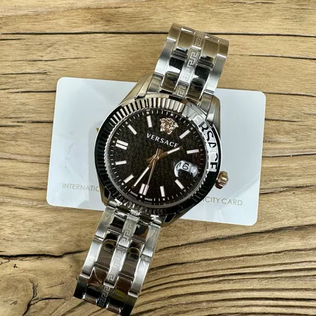ヴェルサーチ 腕時計