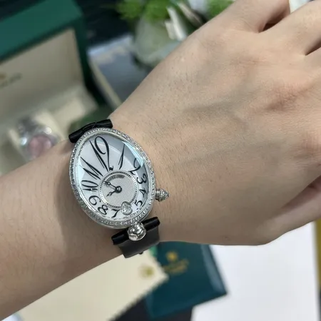 ロジェ・デュブイ 腕時計