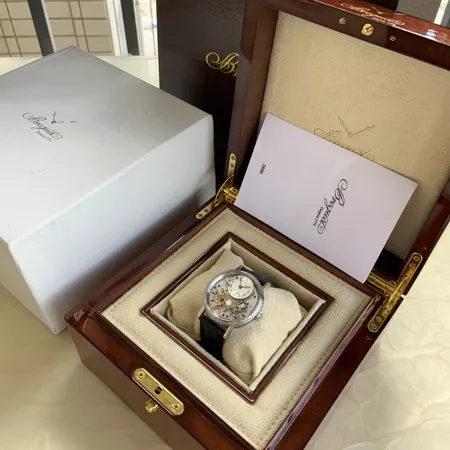 ロジェ・デュブイ 腕時計