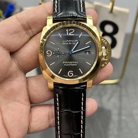 オフィチーネ パネライ 腕時計