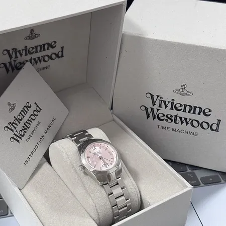 ヴィヴィアン・ウエストウッド 腕時計