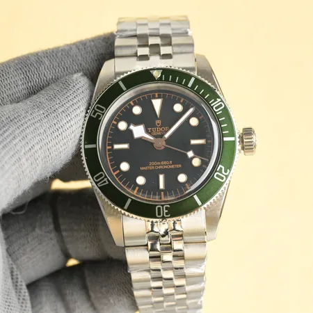 チューダー 腕時計