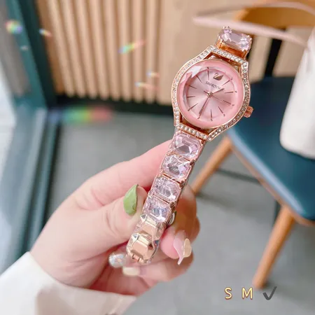 スワロフスキー 腕時計