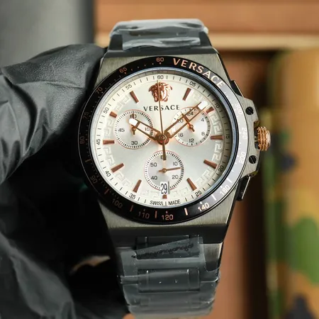 ヴェルサーチ 腕時計