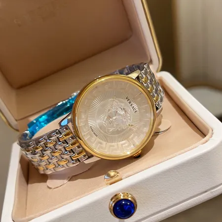 ヴェルサーチ 腕時計