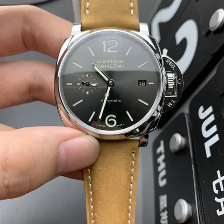 オフィチーネ パネライ 腕時計