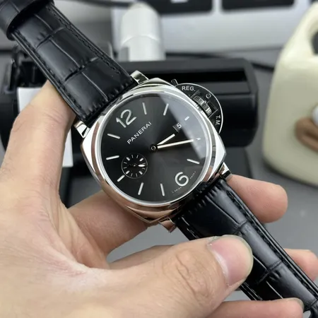オフィチーネ パネライ 腕時計