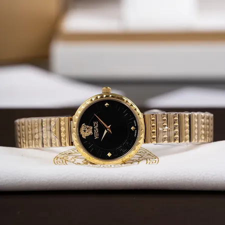 ヴェルサーチ 腕時計