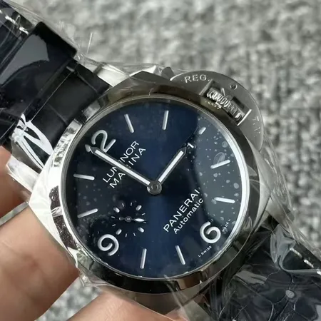 オフィチーネ パネライ 腕時計