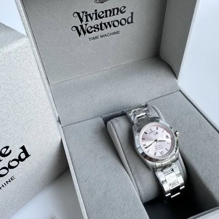 ヴィヴィアン・ウエストウッド 腕時計