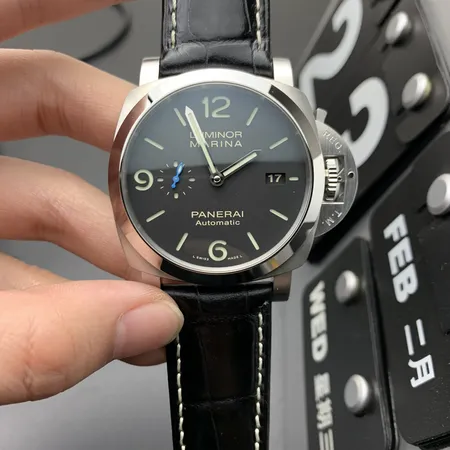 オフィチーネ パネライ 腕時計