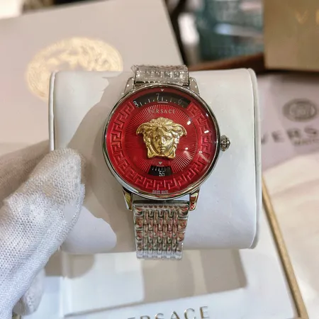 ヴェルサーチ 腕時計