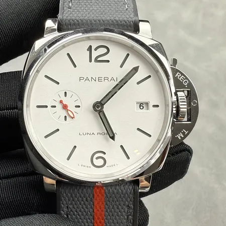 オフィチーネ パネライ 腕時計