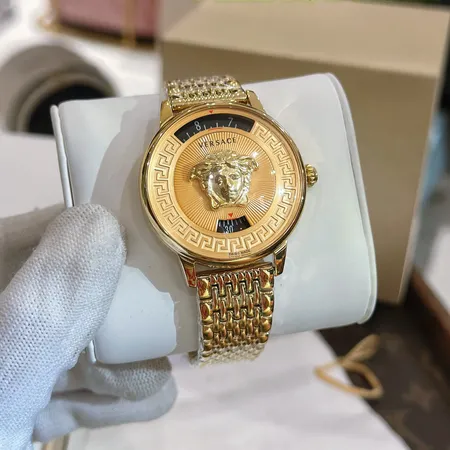 ヴェルサーチ 腕時計