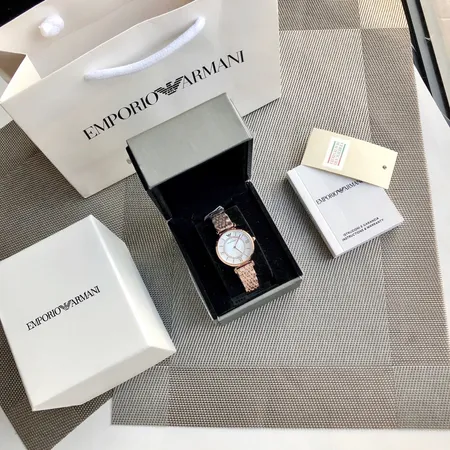 アルマーニ 腕時計
