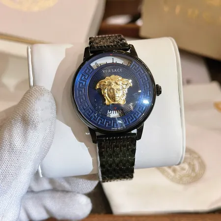 ヴェルサーチ 腕時計