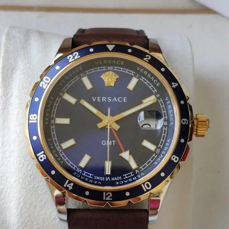 ヴェルサーチ 腕時計