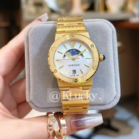 ヴェルサーチ 腕時計