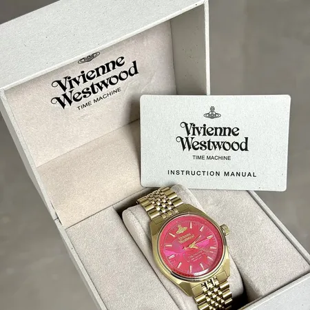 ヴィヴィアン・ウエストウッド 腕時計